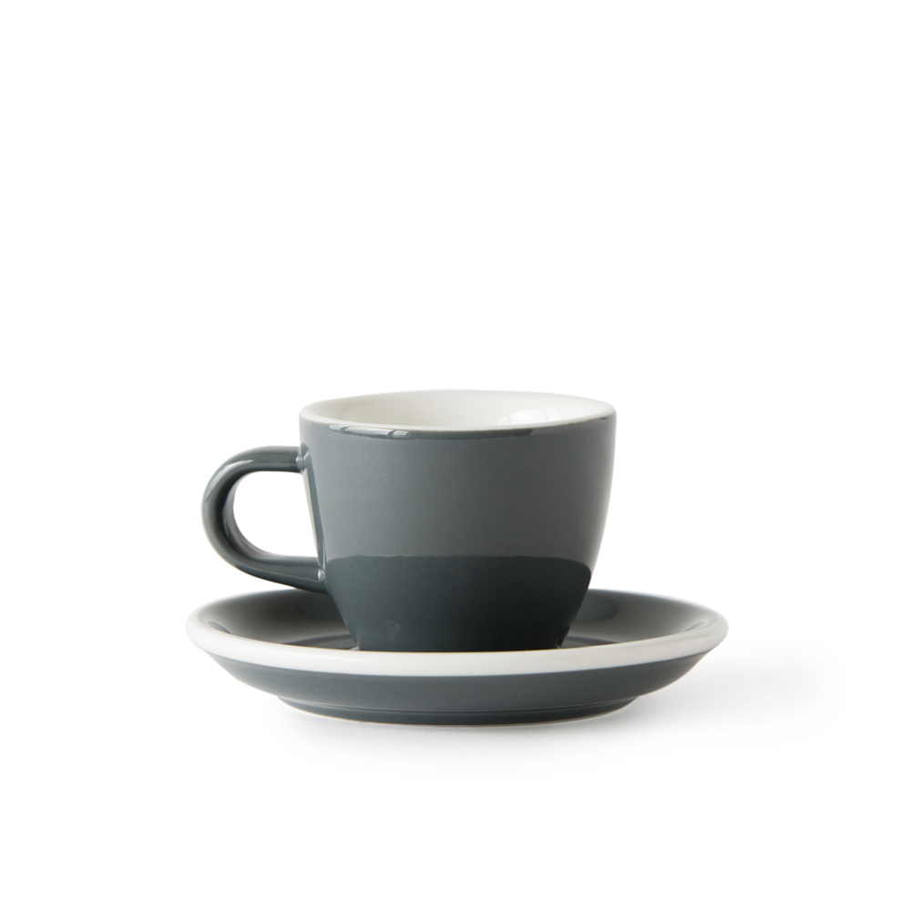 Dolphin / Taza & Plato