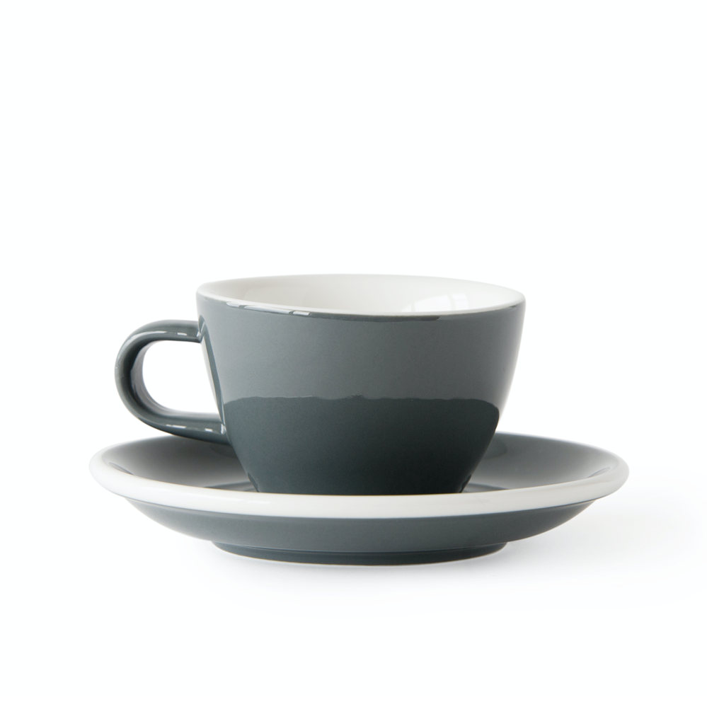 Dolphin / Taza & Plato