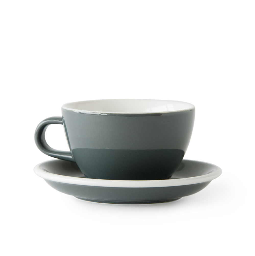 Dolphin / Taza & Plato